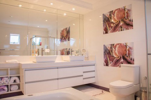 Horloge , La mini horloge salle de bain