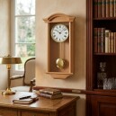 Carillon &agrave; quartz en bois d'aulne_lifestyle