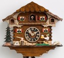 Horloge coucou chalet 1 jour buveur de bi&egrave;re gros plan