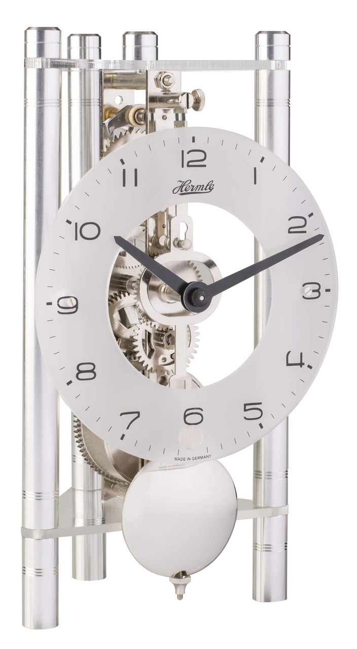 Pendule &agrave; poser m&eacute;canique triangulaire argent&eacute;e