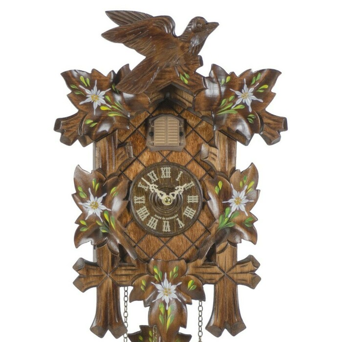Horloge coucou de la For&ecirc;t-Noire &agrave; d&eacute;cor d'edelweiss zoom