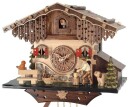 Horloge coucou m&eacute;canique chalet en bois 1 jour b&ucirc;cheron et petit chien gros plan