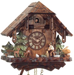 Horloge coucou mécanique chalet 1 jour scène forestière gros plan