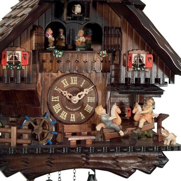 Horloge coucou m&eacute;canique 1 jour musical enfants cheval &agrave; bascule et danseurs gros plan personnage