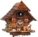 Horloge coucou horloge chalet suisse gros plan