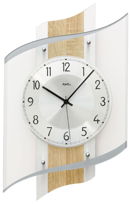 Horloge murale moderne radio-pilot&eacute;e en verre, aluminium et bois de Sonoma