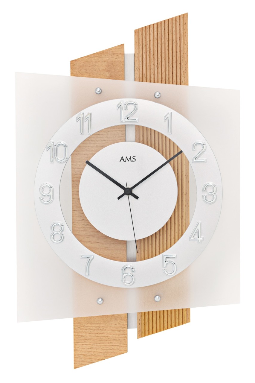 Horloge murale moderne &agrave; quartz radio-pilot&eacute;e en bois de h&ecirc;tre