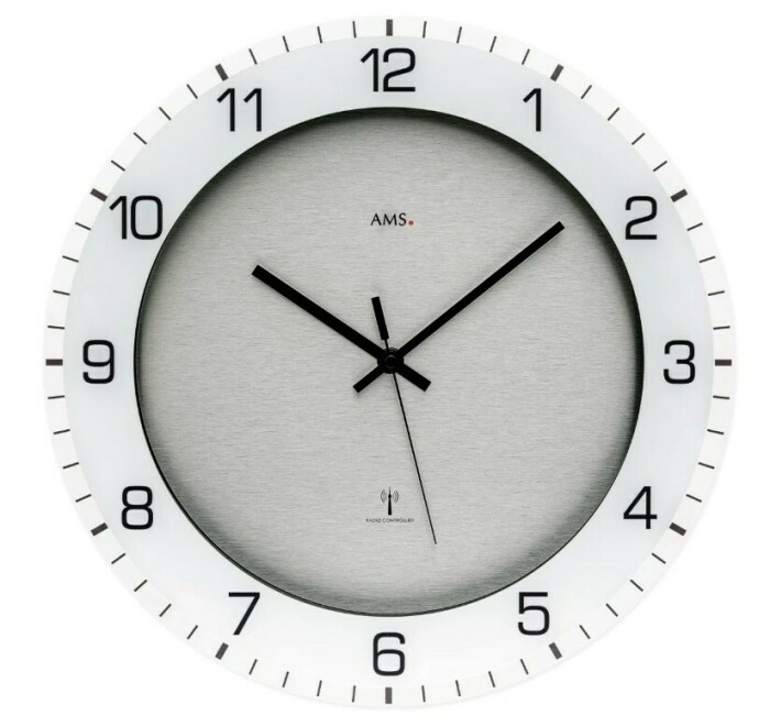Pendule murale design radio pilotée moderne gris clair