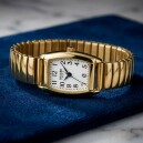 Montre &agrave; quartz rectangulaire dor&eacute;e pour dame_d&eacute;tails