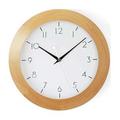 Horloge murale radio-pilotée ronde en hêtre