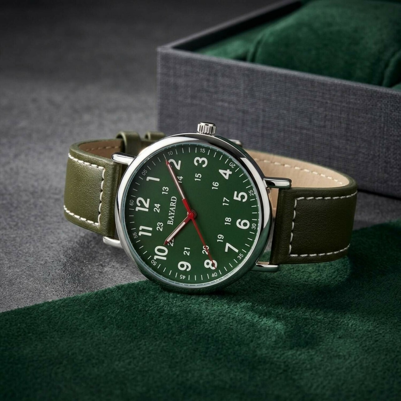 Montre dame ronde cadran vert Bayard_details