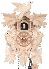 Horloge coucou en bois couleur naturelle feuilles et oiseau gros plan