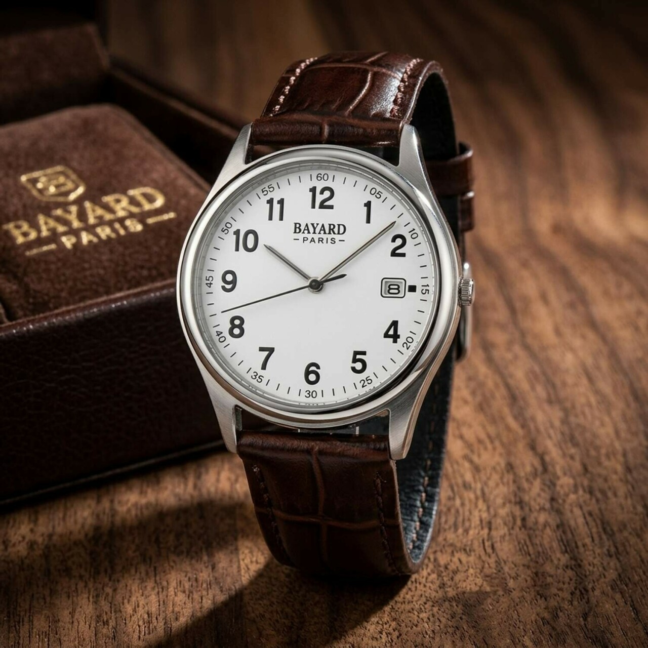 Montre ronde pour homme boitier argent&eacute; bracelet cuir marron Bayard_details