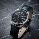 Montre pour homme cadran noir avec date bracelet noir_details