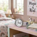 Montre ado blanche Bayard licorne &eacute;toiles_lifestyle
