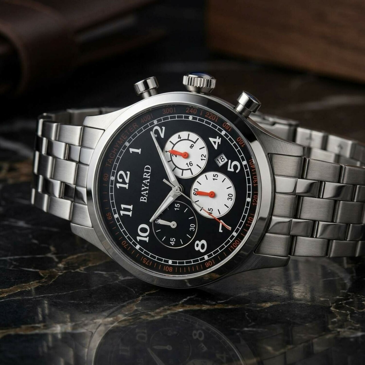 Montre chronographe Bayard ronde argent&eacute;e cadran noir avec date_details