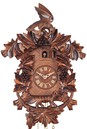 Horloge coucou &agrave; piles traditionnelle grappes de raisin gros plan