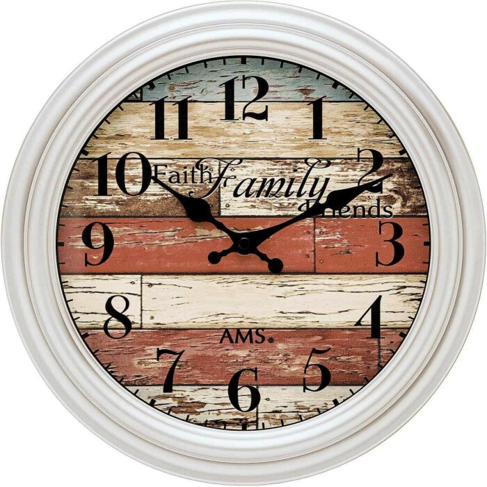 Horloge murale en plastique blanc style vintage