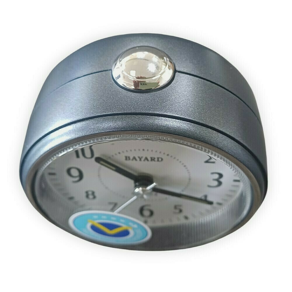 R&eacute;veil silencieux &agrave; quartz &agrave; r&eacute;p&eacute;tition rond argent&eacute; Bayard dessus