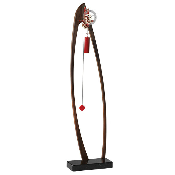 Horloge mécanique moderne Clipperton support bois et marbre