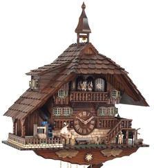 Horloge coucou mécanique chalet 8 jours 2 étages gros plan