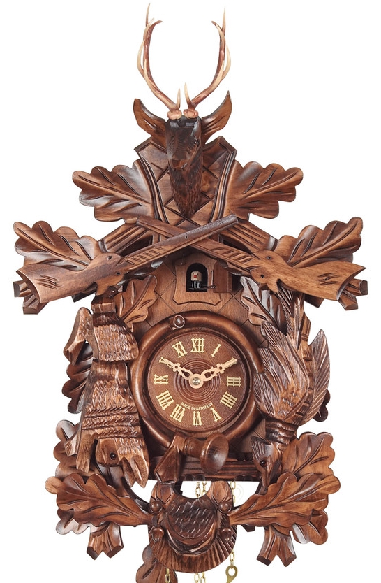 Horloge coucou 8 jours th&egrave;me chasse &eacute;cureuils et renne gros plan