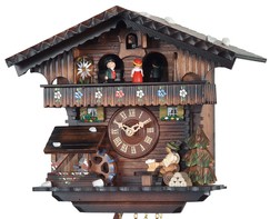 Horloge coucou chalet musical 1 jour tyroliens danseurs et roue d'eau tournante gros plan