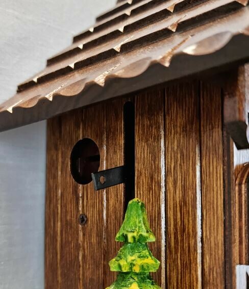 Horloge coucou traditionnel 1 jour chalet petits coeurs_levier