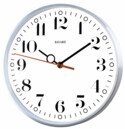 Horloge murale silencieuse en m&eacute;tal argent&eacute; gros chiffres