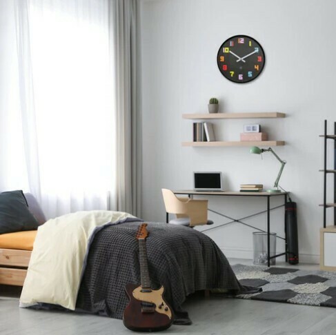 Pendule murale silencieuse noire chiffres colorés Ø 35 cm