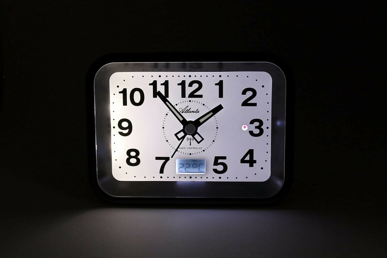 R&eacute;veil radio-pilot&eacute; rectangle date et temp&eacute;rature_lumiere