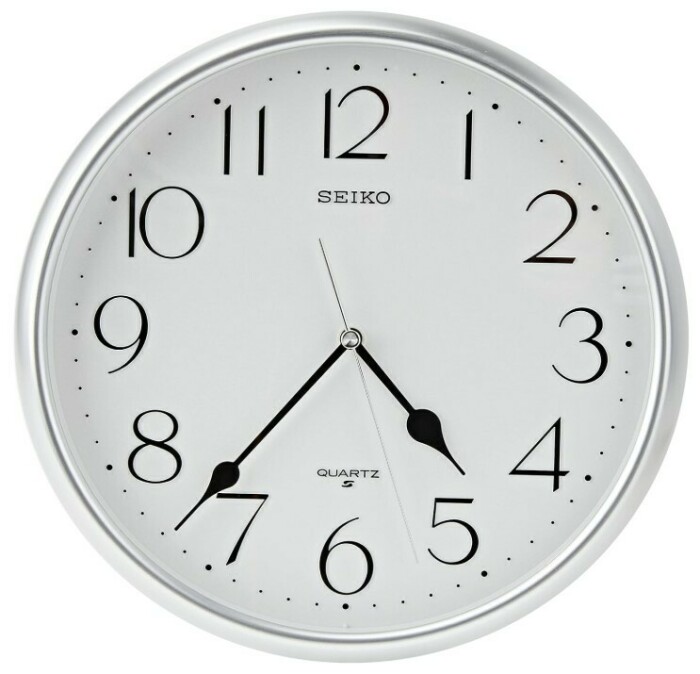Pendule murale grise Seiko