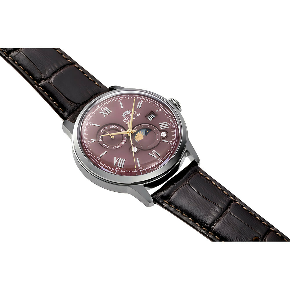 Montre automatique Orient cadran bordeaux homme RA-AK0807R pos&eacute;e