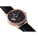 Montre automatique Orient open heart cadran noir homme RA-AR0103B pos&eacute;e