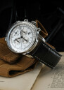 Montre chronographe &agrave; quartz 100 Jahre bracelet cuir cadran blanc pour homme Zeppelin