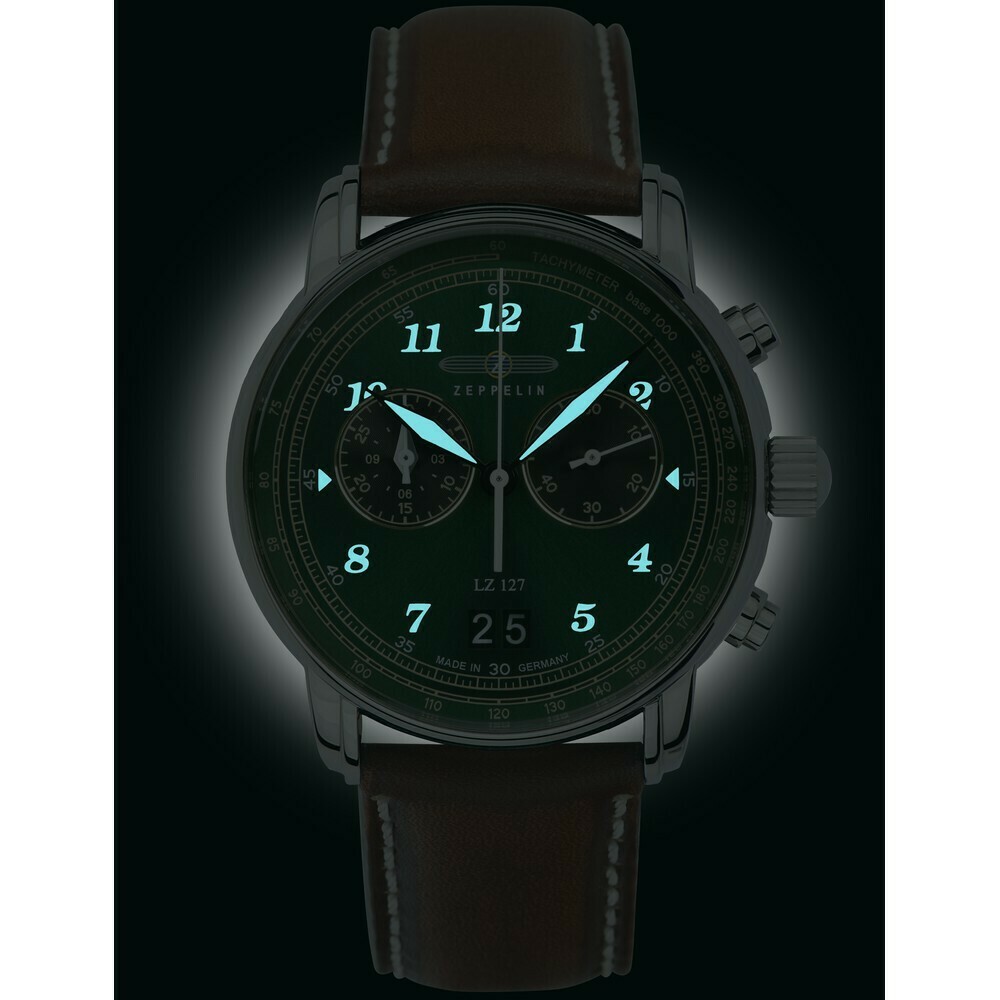 Montre chronographe Zeppelin cadran vert dor&eacute; LZ127 8684-4 nuit
